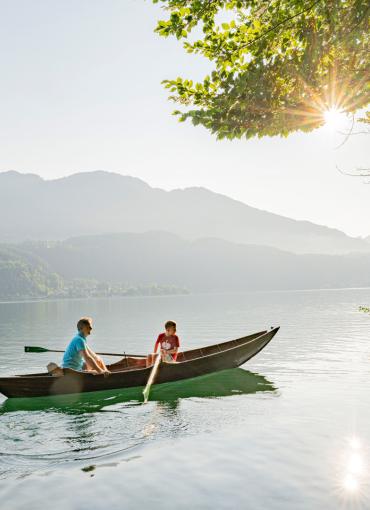 Buchtenwandern im Boot