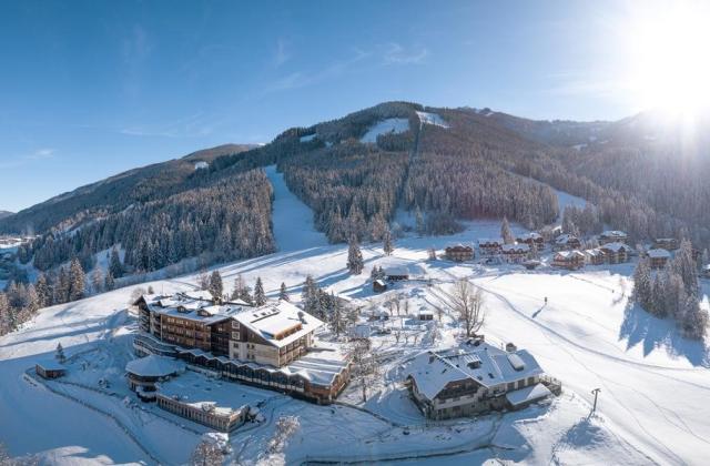 der_kirchheimerhof_familotel_direktanderskipiste_skischule_schneespaßland_winterurlaub_skihotel der_kirchheimerhof_familotel_direktanderskipiste_skischule_schneespaßland_winterurlaub_skihotel