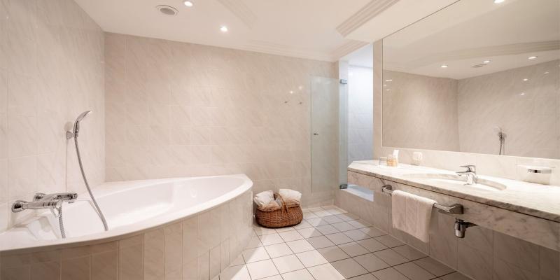 Juniorsuite ,,Edelholz Kirsche&lsquo;&lsquo;